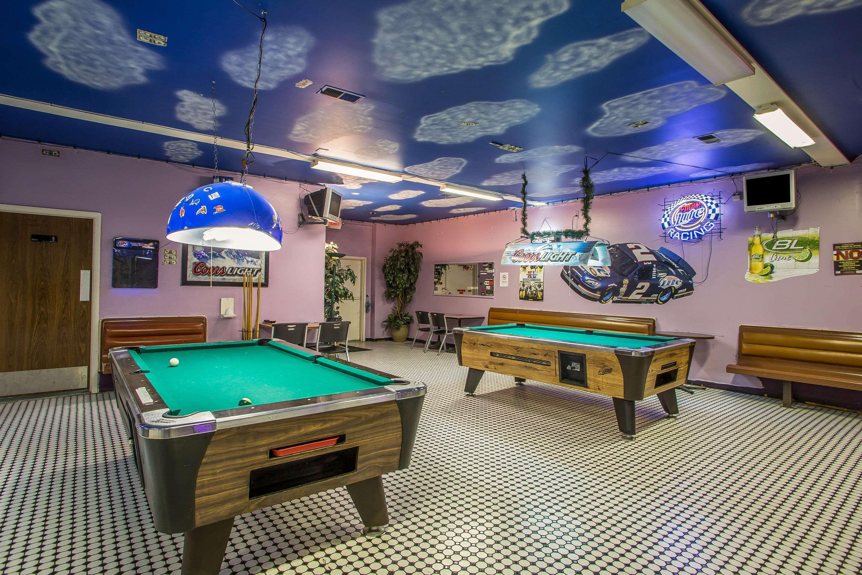 Rodeway Inn Бедфорд Екстериор снимка